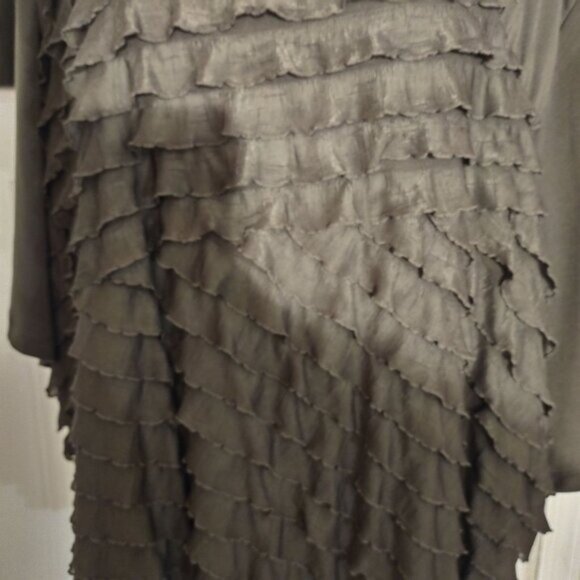 Maggie Barnes Women's Ruffled OLIVE GREEN Tunic Top 4X (30/32) Polyester/Spandex - Picture 2 of 8